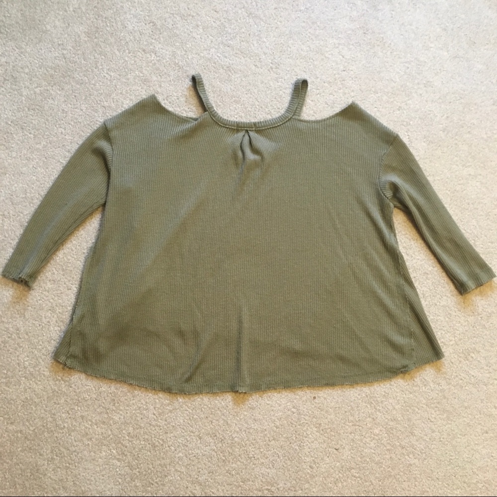 Open Shoulder Sweater - Picture 9 of 10